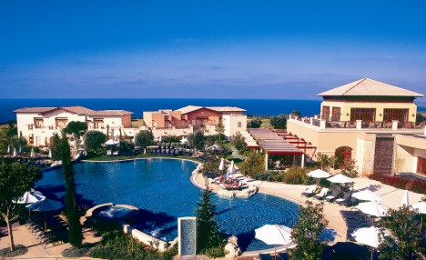 [15:41:51] Lili Skatavkata: Up to 5,000 British people who own homes in nothern Cyprus could be affected by the ruling